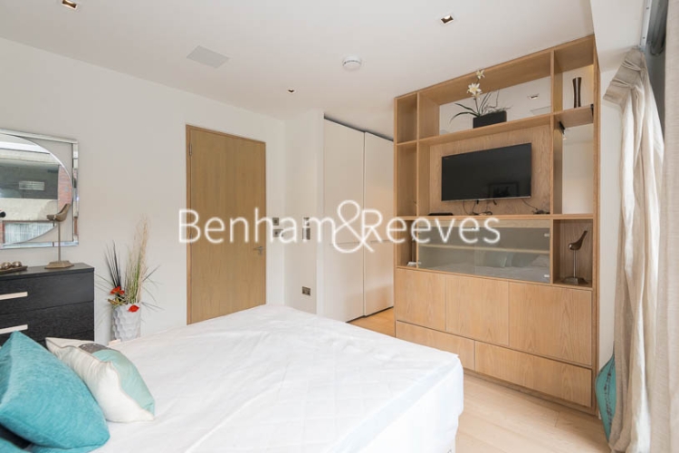 Studio flat to rent in Wood Street, City, EC2Y-image 8