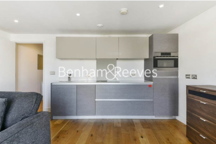 1  bedroom flat to rent in The Arc, Islington, N1-image 2