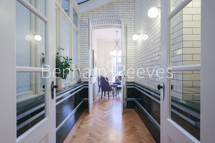 3  bedrooms flat to rent in Henrietta Steet, Covent Garden, WC2E-image 23