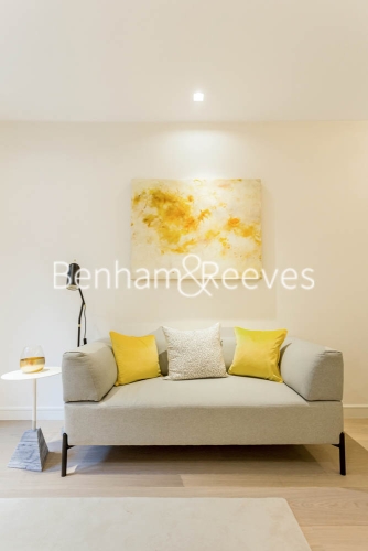 1 bedroom flat to rent in Lincoln Square, 18 Portugal Street, WC2A-image 1