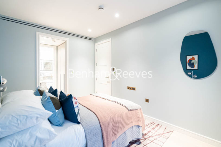 1  bedroom flat to rent in Lincoln Square, Portugal Street, WC2A-image 7