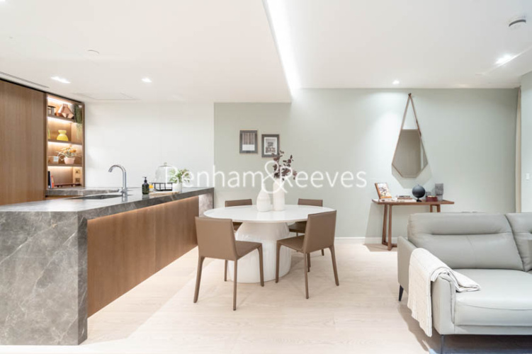 1  bedroom flat to rent in Lincoln Square, Portugal Street, WC2A-image 12