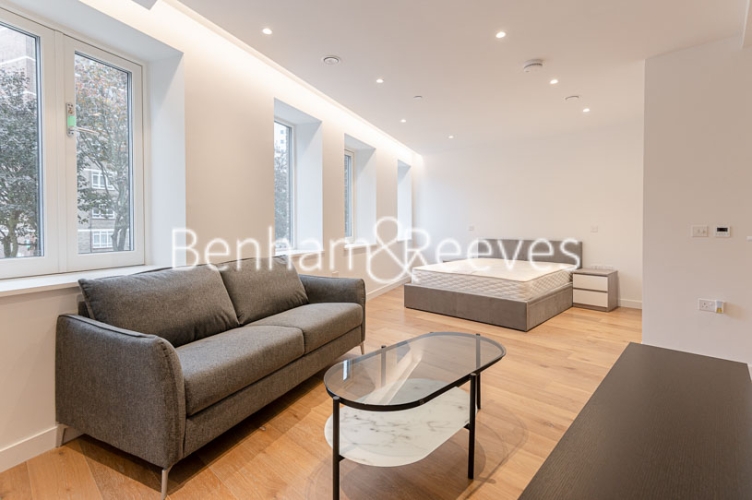 Studio flat to rent in Mount Pleasant, Principal Tower, WC1X-image 6