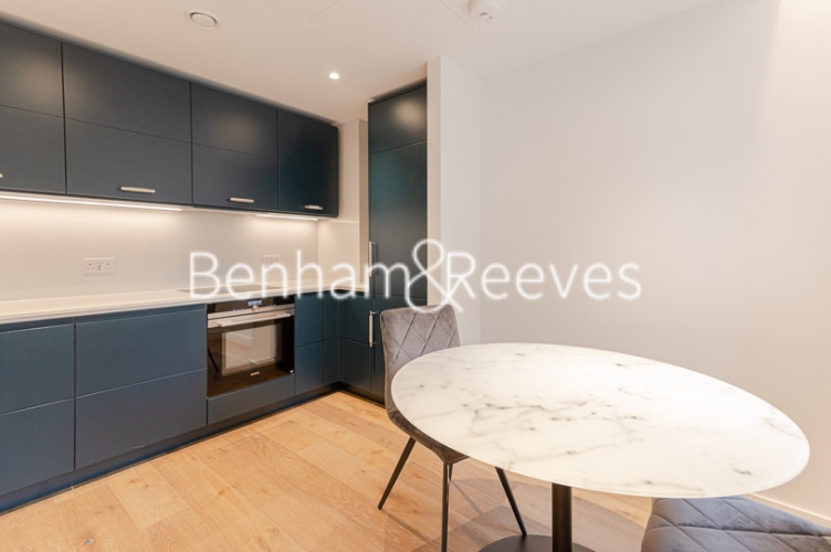 Studio flat to rent in Mount Pleasant, Principal Tower, WC1X-image 12