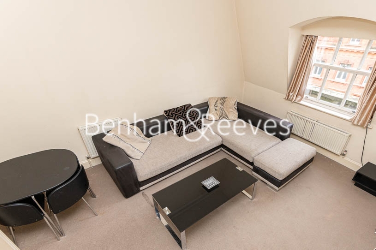 3 bedroom(s) flat to rent in Whitehall, St James, SW1A-image 6