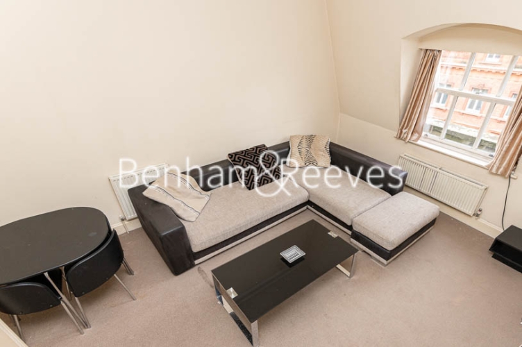 3  bedrooms flat to rent in Whitehall, St James, SW1A-image 6