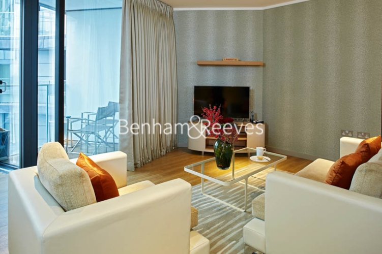 1 bedroom flat to rent in Cheval Three Quays, City, EC3R-image 1