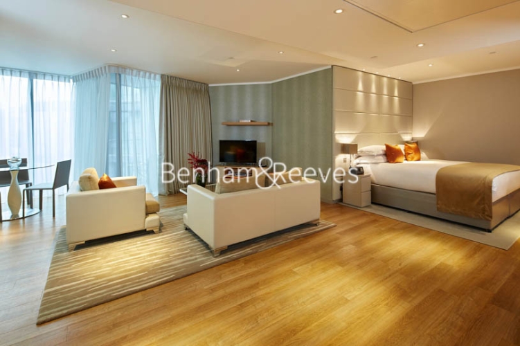 1 bedroom flat to rent in Cheval Three Quays, City, EC3R-image 5