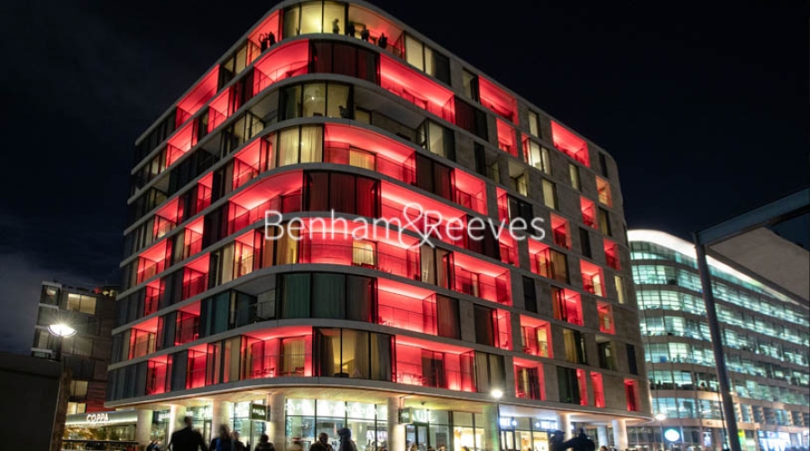 2 bedrooms flat to rent in Cheval Three Quays, City, EC3R-image 3