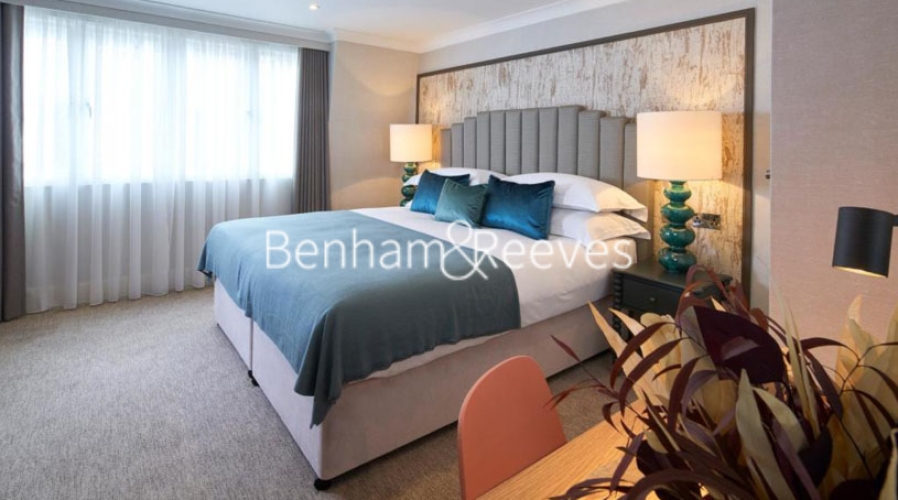 3 bedrooms flat to rent in Cheval Place, Knightsbridge, SW7-image 4