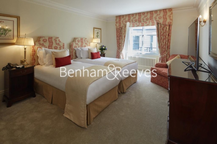 3 bedrooms flat to rent in Hyde Park Gate, Kensington, SW7-image 5