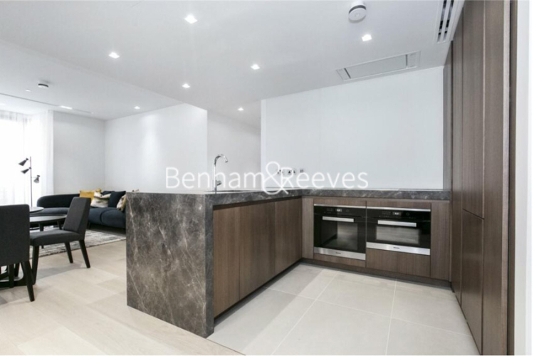 2  bedrooms flat to rent in Lincoln Square, Portugal Street, WC2A-image 2