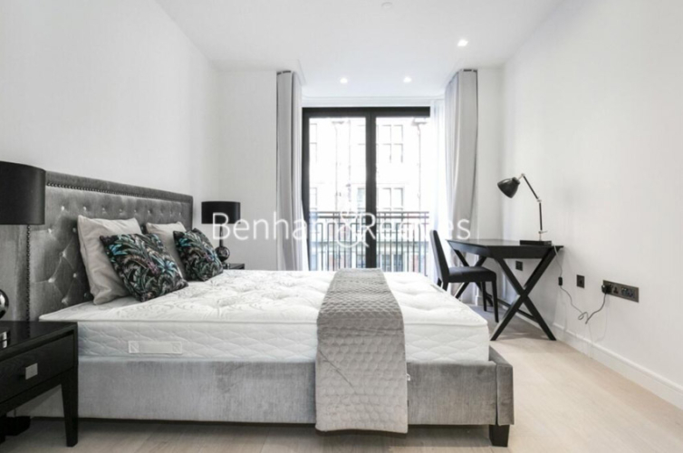 2  bedrooms flat to rent in Lincoln Square, Portugal Street, WC2A-image 4