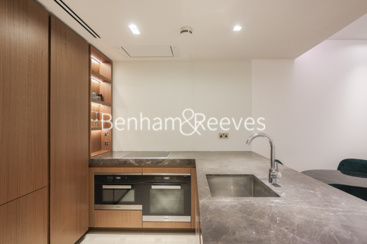 2  bedrooms flat to rent in Lincoln Square, 18 Portugal Street, WC2A-image 2