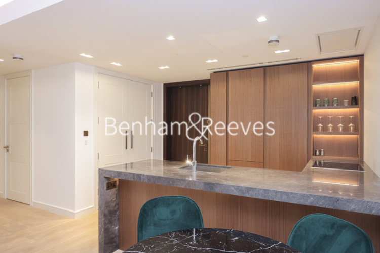 2  bedrooms flat to rent in Lincoln Square, 18 Portugal Street, WC2A-image 6