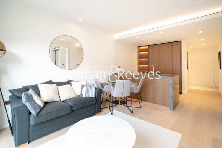 1  bedroom flat to rent in Lincoln Square, Portugal Street, WC2A-image 1