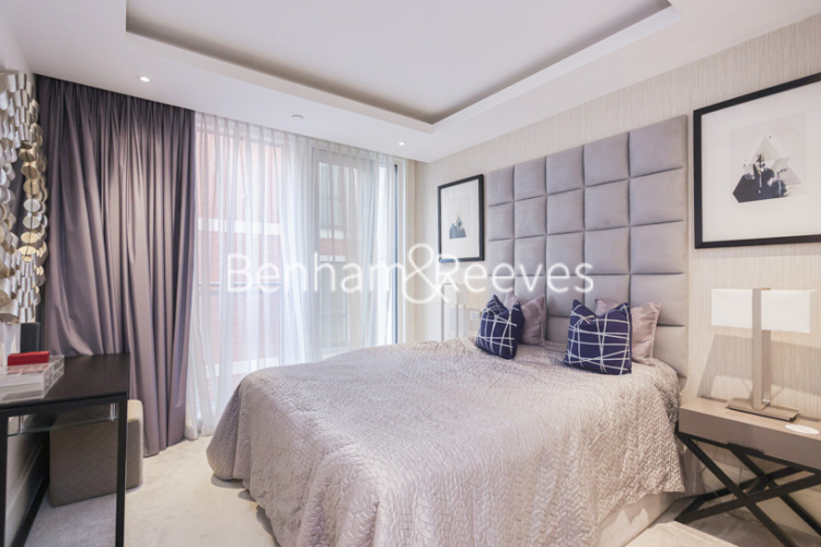 1  bedroom flat to rent in Strand, Savoy House, WC2R-image 11