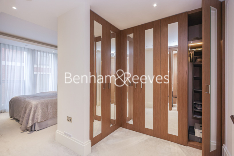 1  bedroom flat to rent in Strand, Savoy House, WC2R-image 16