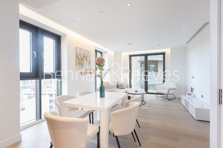 3  bedrooms flat to rent in Manuscript Cout, Postmark, WC1X-image 3