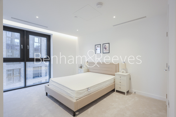 3  bedrooms flat to rent in Manuscript Cout, Postmark, WC1X-image 9