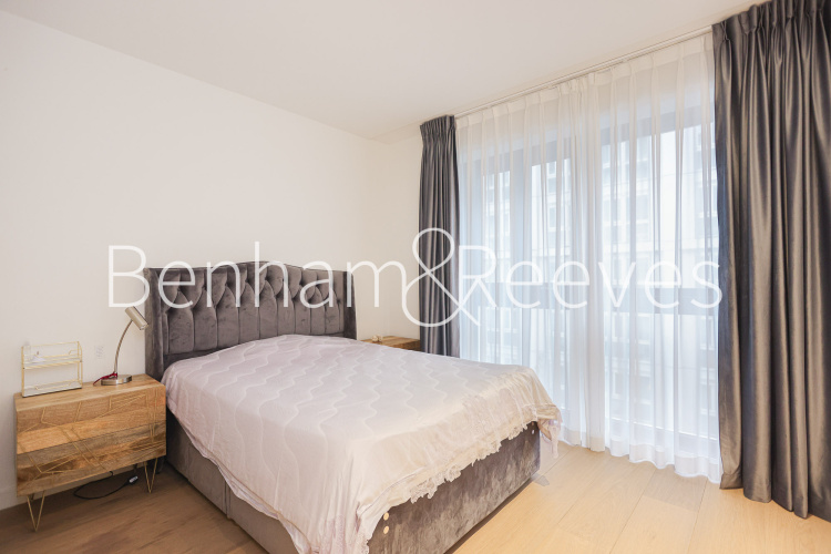 2  bedrooms flat to rent in Lincoln Square, Portugal Street, WC2A-image 4