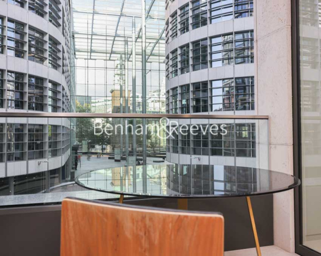 1  bedroom flat to rent in Landmark Place, Water Lane, EC3R-image 15