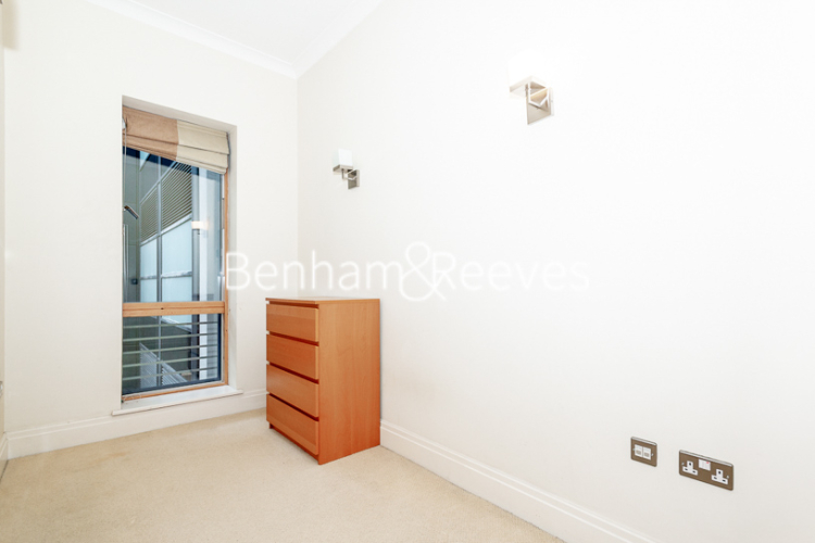 2  bedrooms flat to rent in Temple House, Temple Avenue, EC4Y-image 14