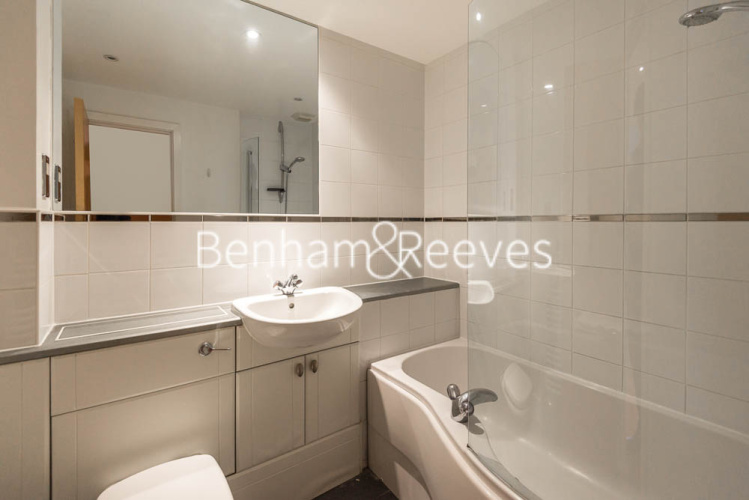 2 bedrooms flat to rent in Angel Southside, Owen Street, EC1V-image 5