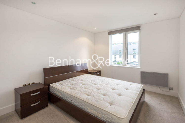 2  bedrooms flat to rent in Angel Southside, Owen Street, EC1V-image 9