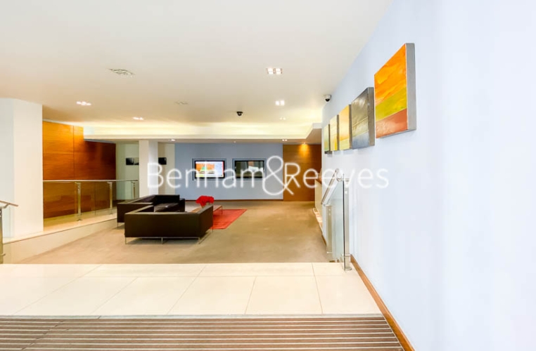 1 bedroom(s) flat to rent in Hosier Lane, Holborn, EC1, London