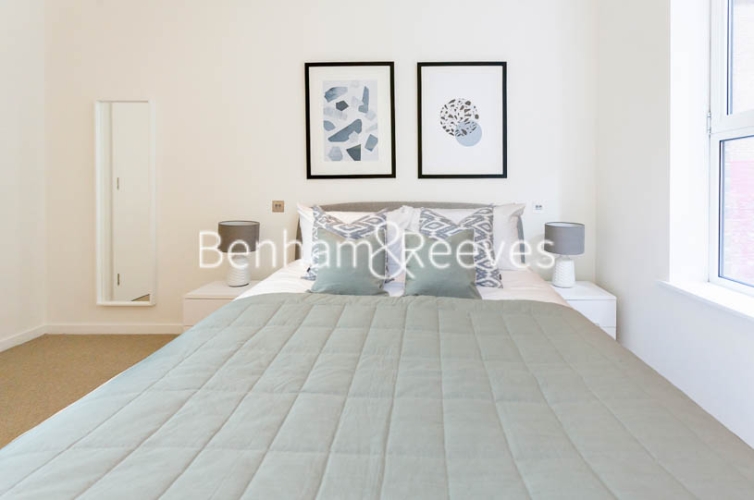 1 bedroom(s) flat to rent in Hosier Lane, Holborn, EC1, London