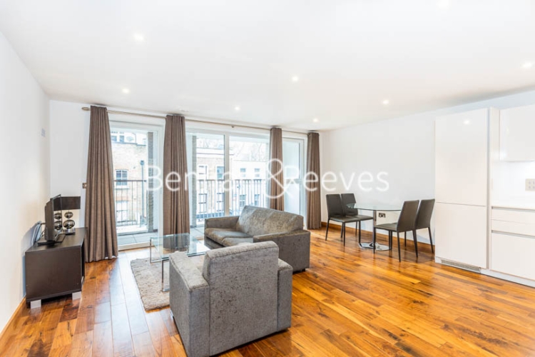 1 bedroom flat to rent in Diss Street, Shoreditch, E2-image 1