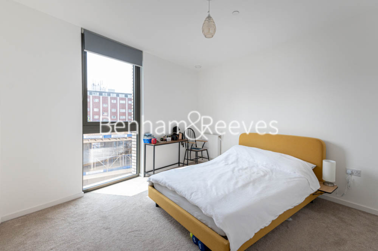 1  bedroom flat to rent in Macclesfield Road, Islington, EC1V-image 9