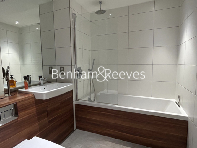 1 bedroom flat to rent in Canalside Square, Islington, N1-image 9