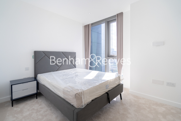 3 bedrooms flat to rent in Valencia Tower, Bollinder Place, EC1V-image 4