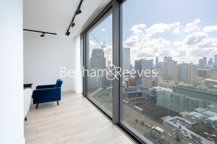 3 bedrooms flat to rent in Valencia Tower, Bollinder Place, EC1V-image 6