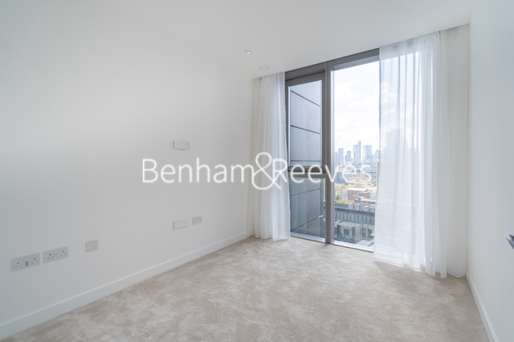 3 bedrooms flat to rent in Valencia Tower, Bollinder Place, EC1V-image 15
