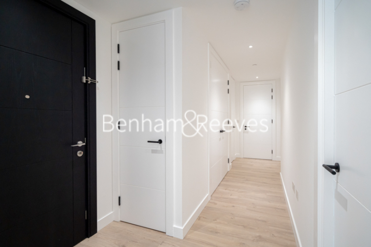 3 bedrooms flat to rent in Valencia Tower, Bollinder Place, EC1V-image 17