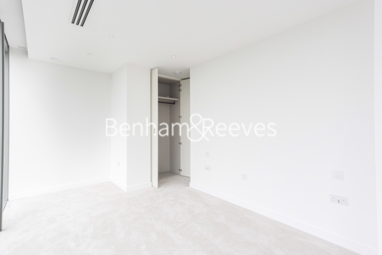 3  bedrooms flat to rent in Valencia Tower, 3 Bollinder Place, EC1V-image 8