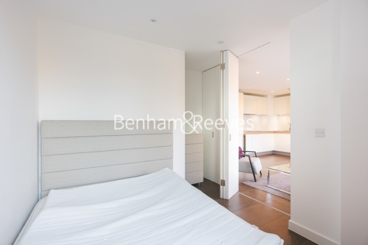 3 bedrooms flat to rent in City Road, Shoreditch, EC1V-image 3