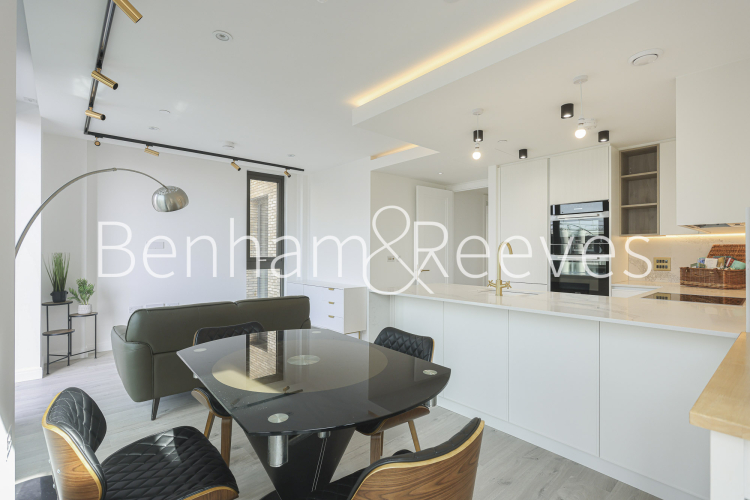 2  bedrooms flat to rent in City Road, Shoreditch, EC1V-image 2
