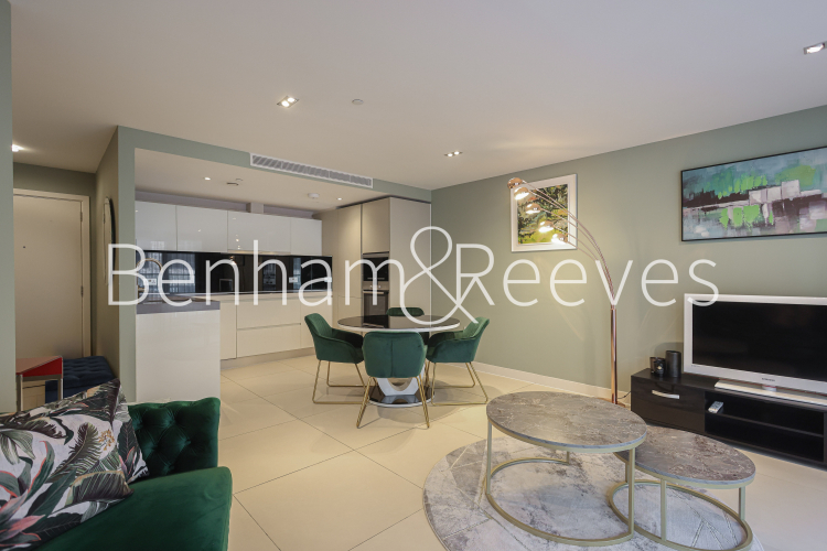 2 bedrooms flat to rent in Bezier Apartments, City Road,EC1Y-image 15
