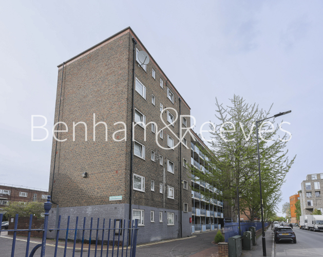 3  bedrooms flat to rent in Norris House, Colville Estate, N1-image 5
