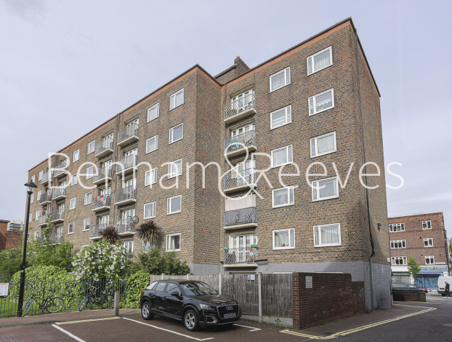 3  bedrooms flat to rent in Norris House, Colville Estate, N1-image 15