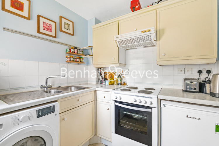 1 bedroom flat to rent in Tinniswood Close, Drayton Park, N5-image 3