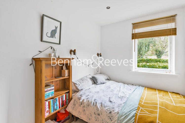 1 bedroom flat to rent in Tinniswood Close, Drayton Park, N5-image 4