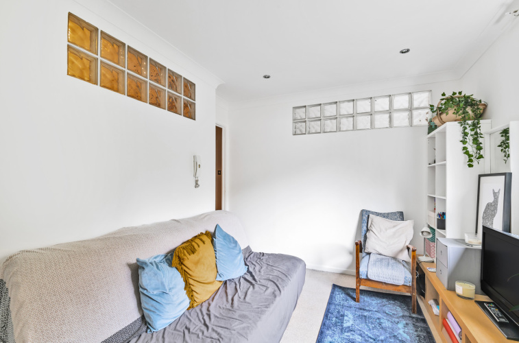 1  bedroom flat to rent in Tinniswood Close, Drayton Park, N5-image 8
