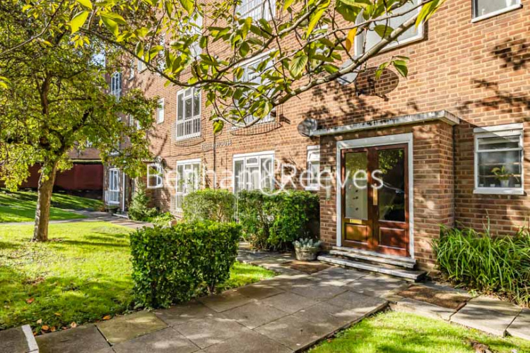 1  bedroom flat to rent in Fisher House, Ward Road, N19-image 1