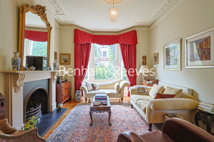 5  bedrooms house to rent in Archibald Road, Tufnell Park, N7-image 1