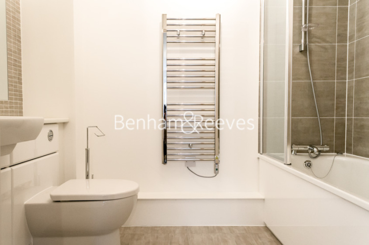 1  bedroom flat to rent in Park Lodge Avenue, West Drayton, UB7-image 4